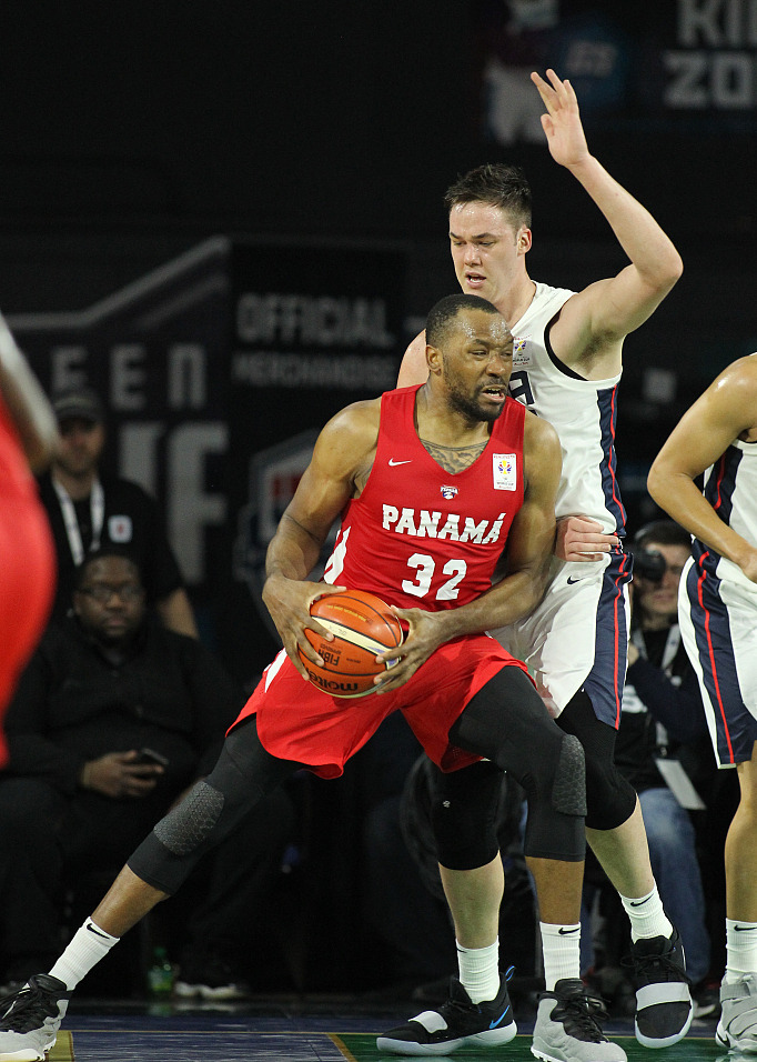 开云-塞尔维亚男篮翻盘墨西哥男篮，贝弗利三分雨点燃全场