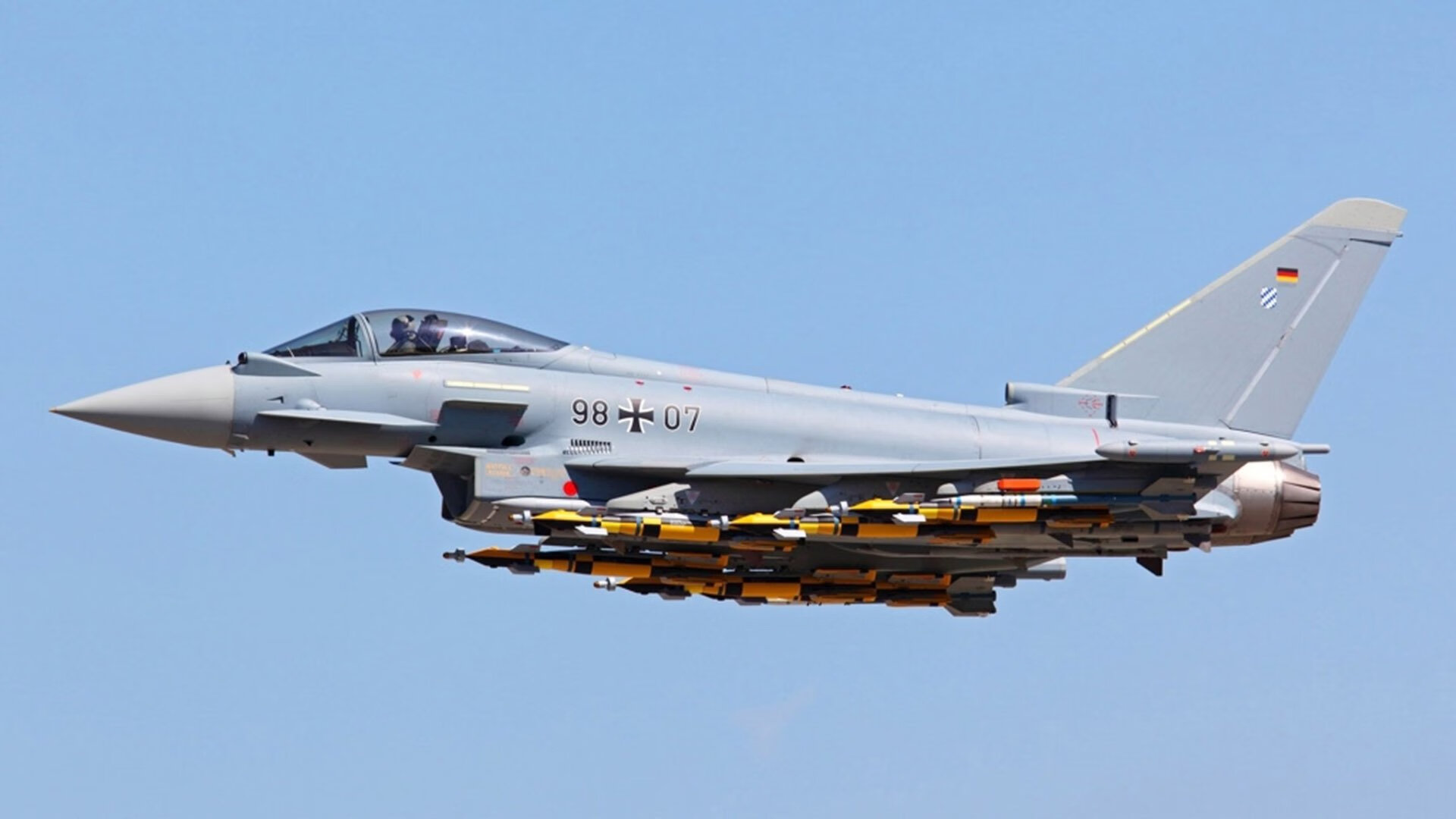 当沙漠绿茵见证史诗，37岁的莫德里奇用一场大师课，定义了卡塔尔之夜的足球美学