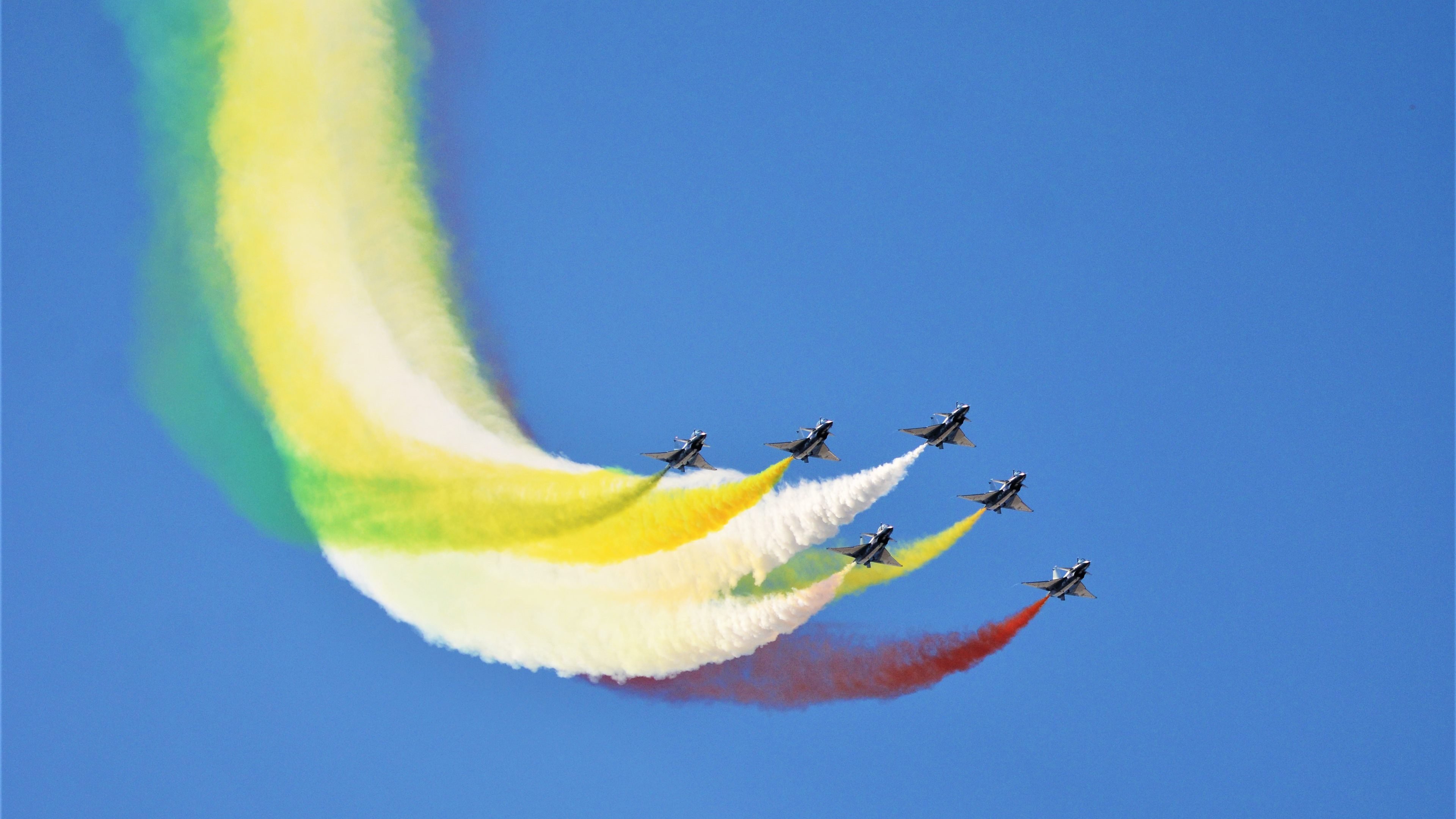 开云下载-突尼斯一球定乾坤，巴雷拉解锁双面人生！